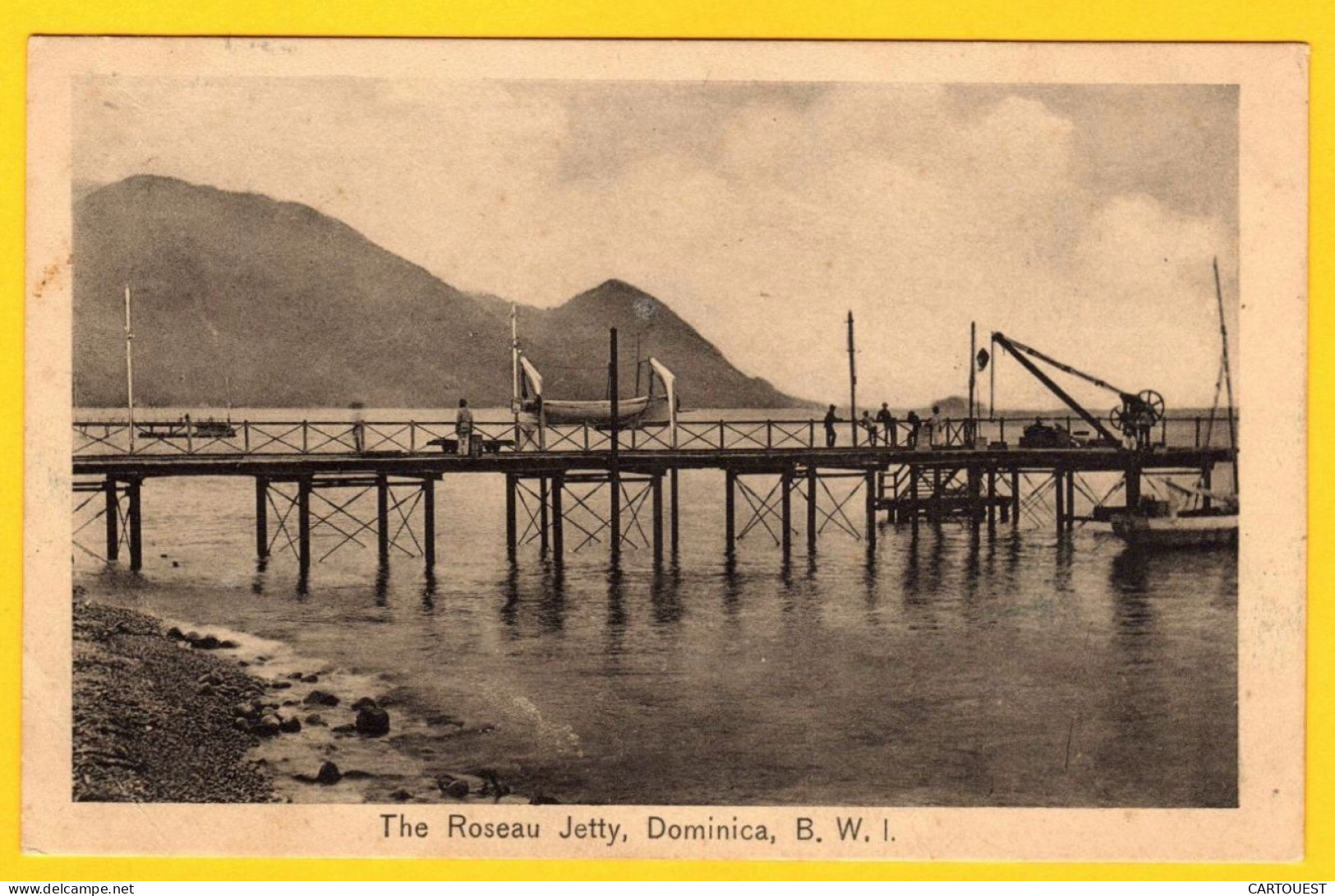 CPA DOMINIQUE -  The Roseau JETTY - Dominica - B.W.I - Dominica