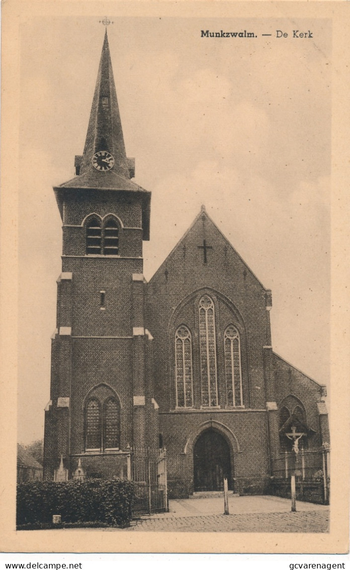 MUNKZWALM   DE KERK     2 SCANS - Zwalm