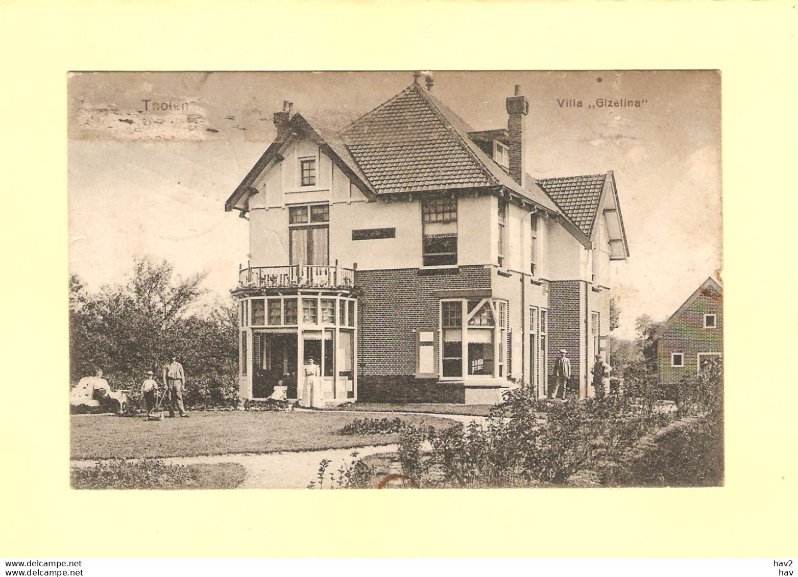 Tholen Bewoners Bij Villa Gizelina 1936 RY41794 - Tholen