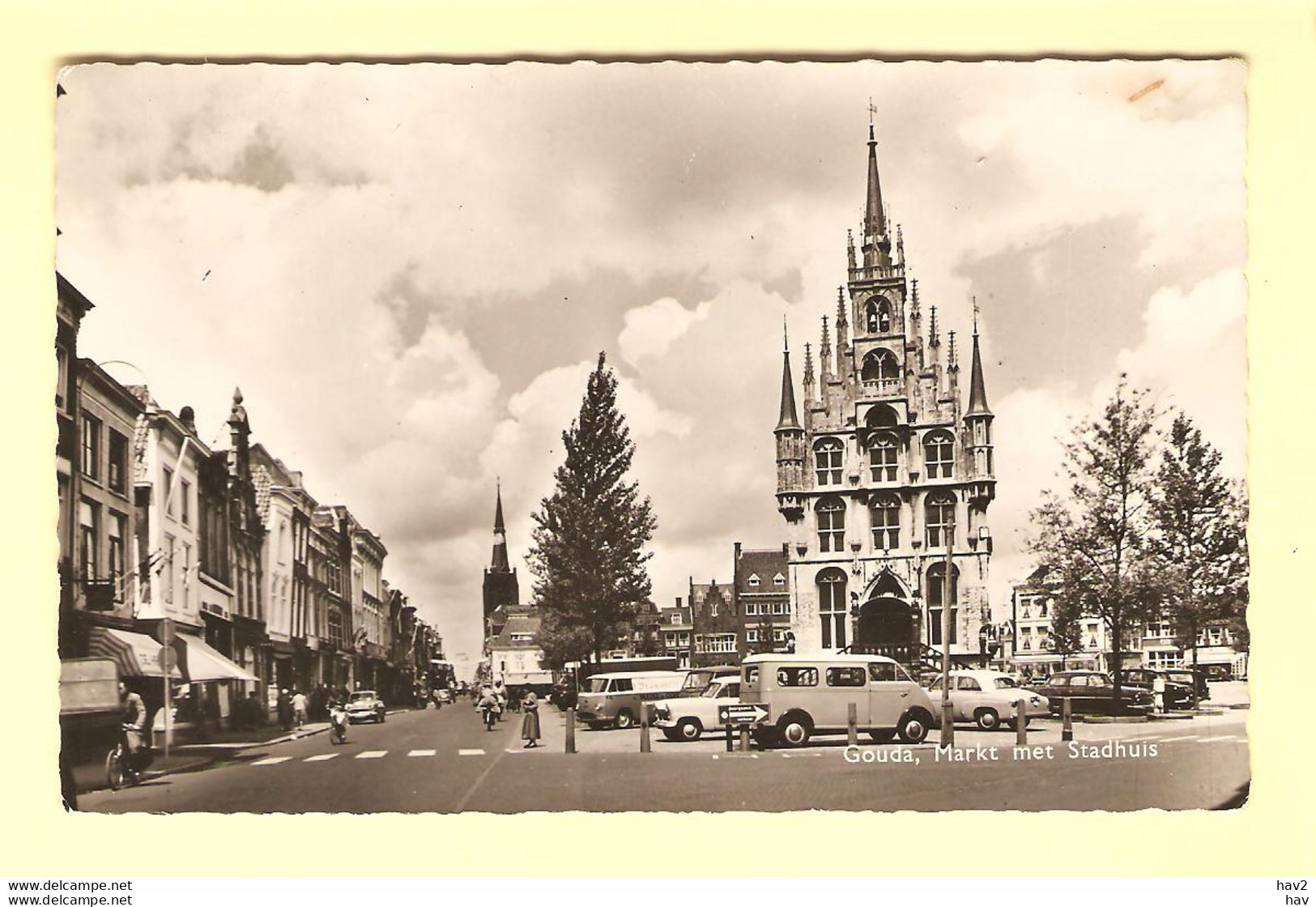 Gouda Markt, Stadhuis VW Busje RY23131 - Gouda