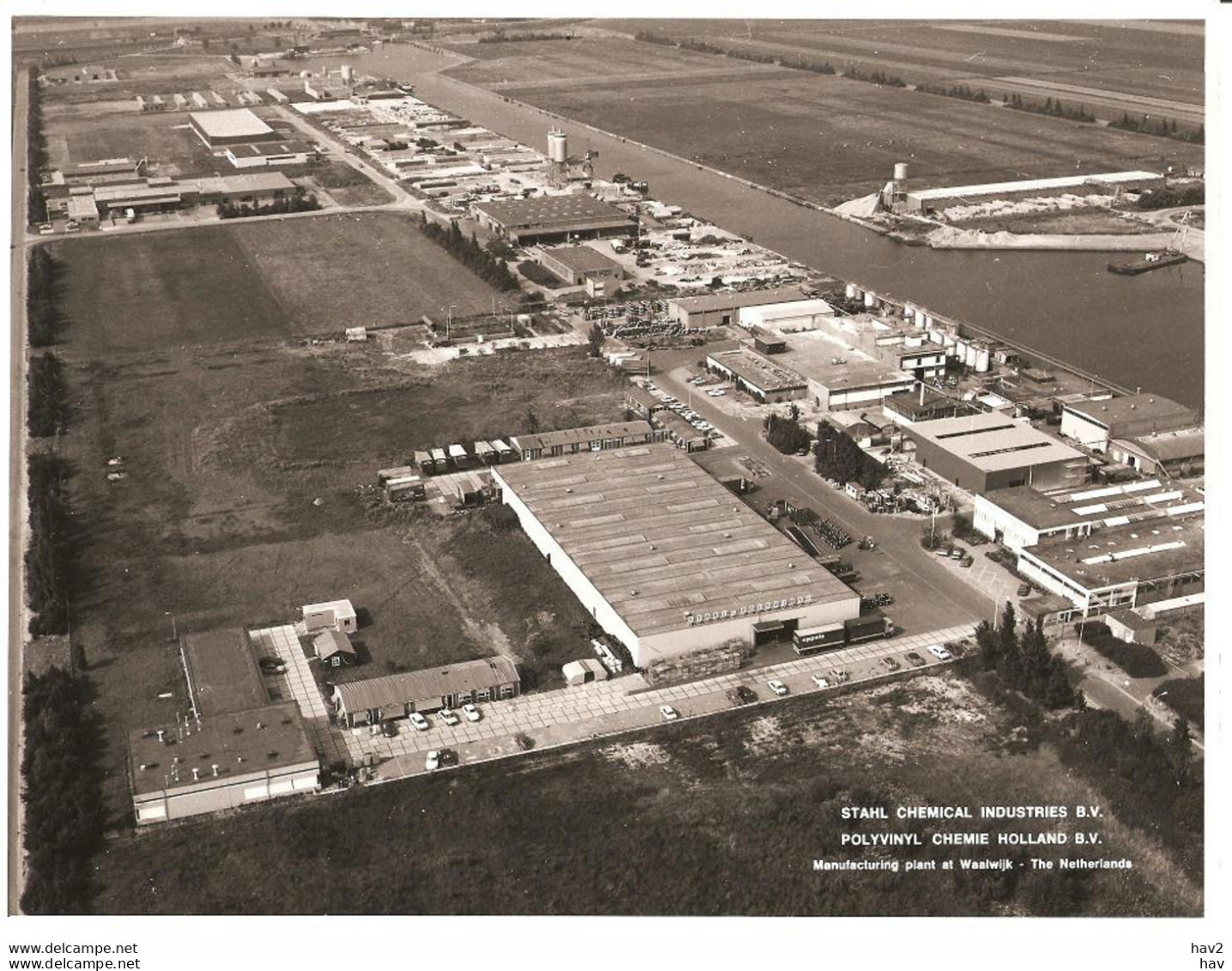 Lucht Foto Waalwijk Stahl Chemical Industries 1975 KE297 - Waalwijk