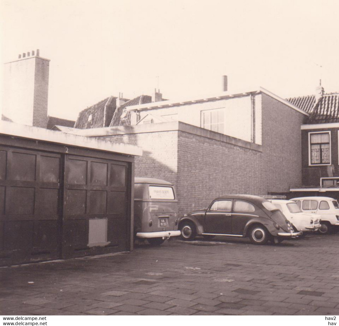 Leiden Pand De Gruyter Heerestraat, Auto's JAM277 - Leiden