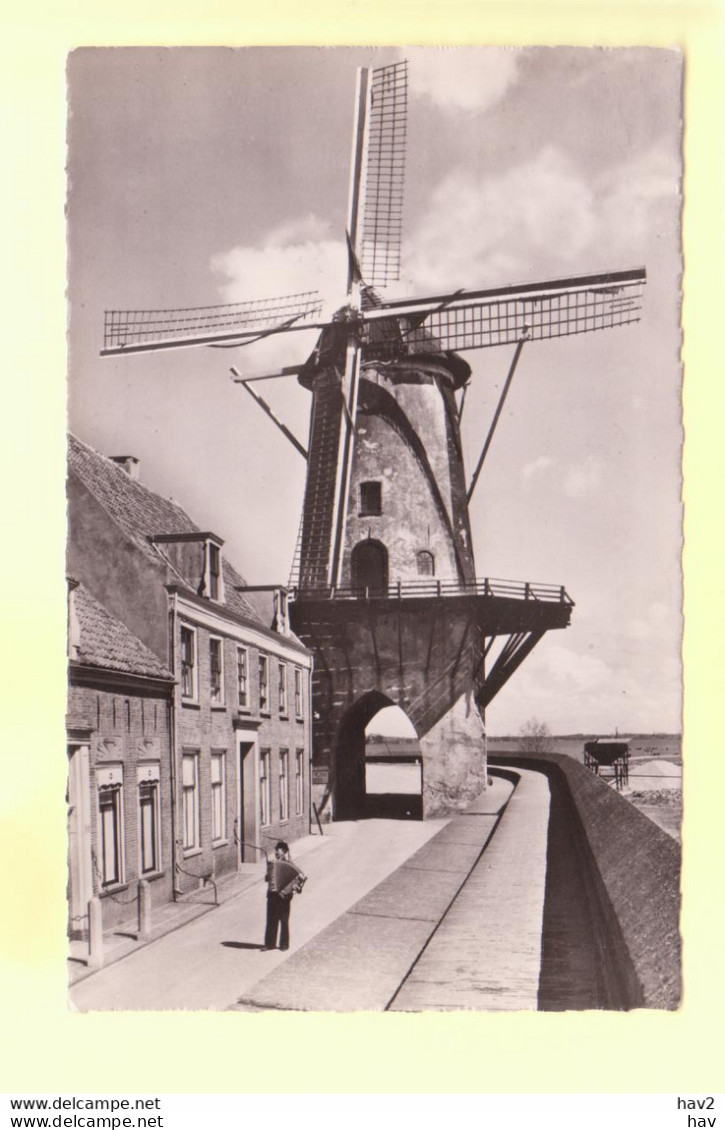 Wijk Bij Duurstede Molen, Man  Accordeon RY21846 - Wijk Bij Duurstede