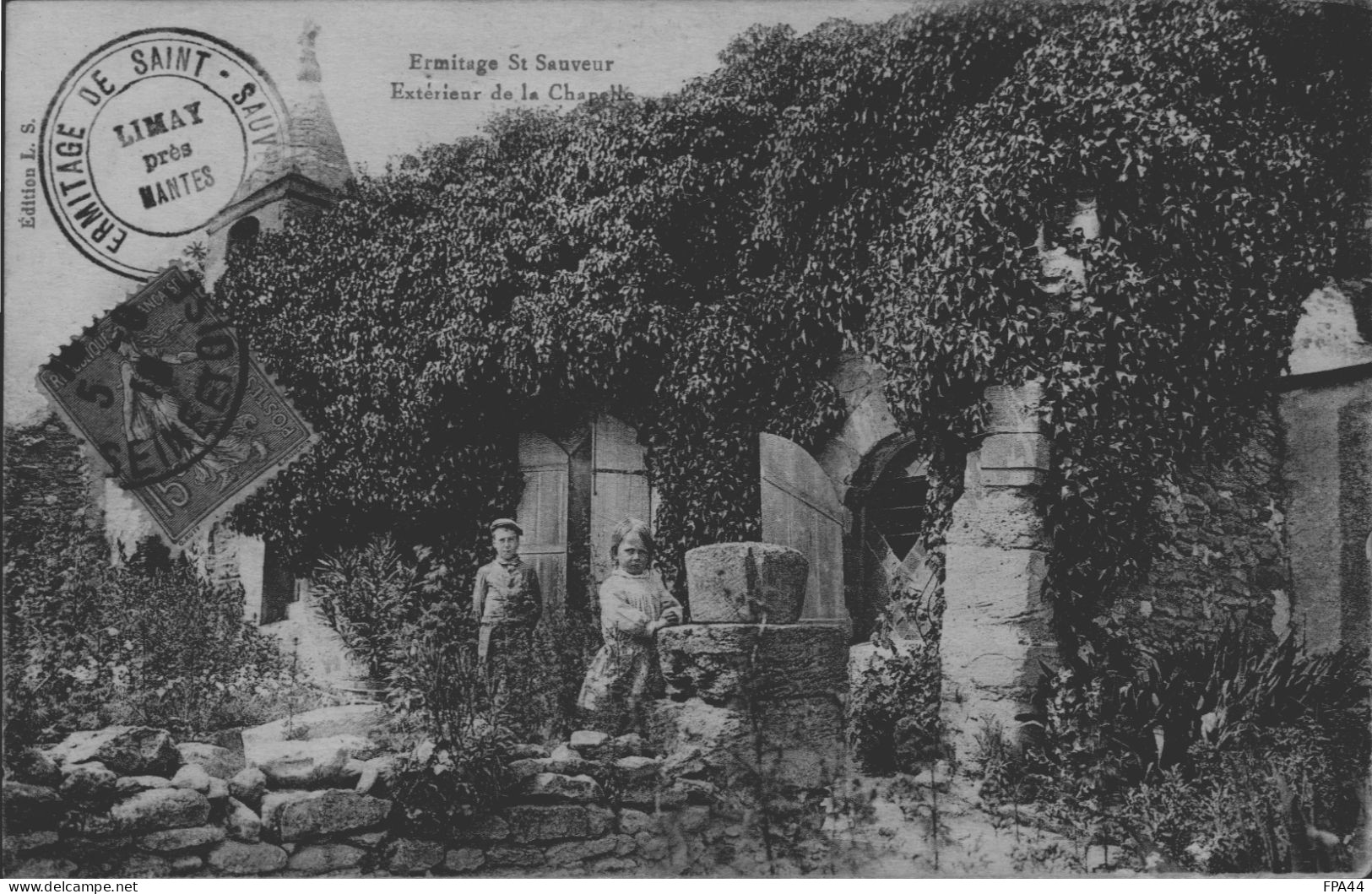 MANTES LIMAY   Ermitage De Saint Sauveur   Extérieur De La Chapelle - Limay