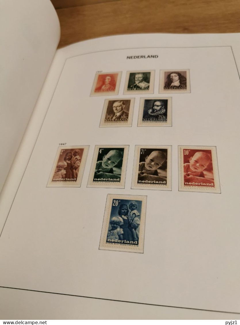 Netherlands MNH 1945-1985 In DAVO Luxe Album - Collections (en Albums)