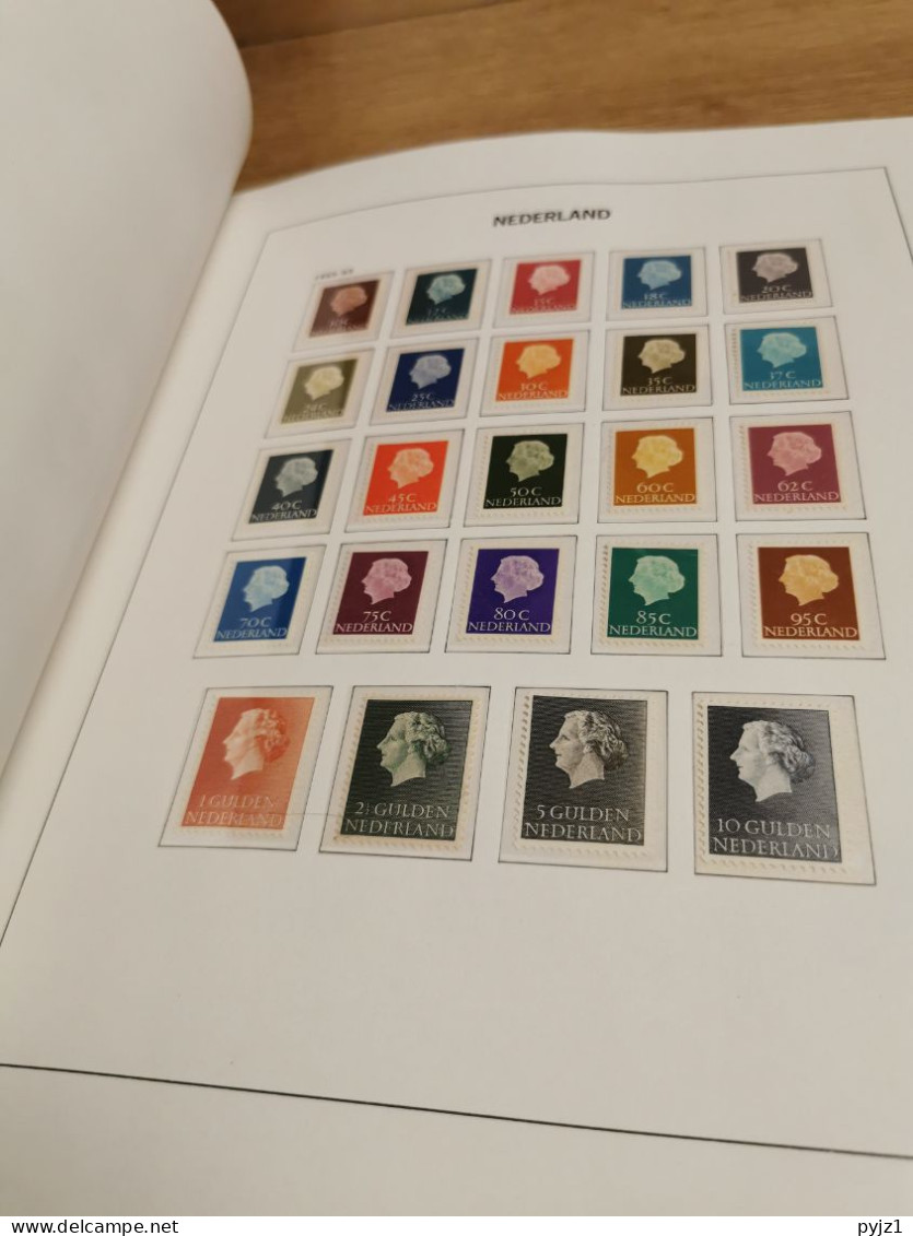 Netherlands MNH 1945-1985 in DAVO luxe album