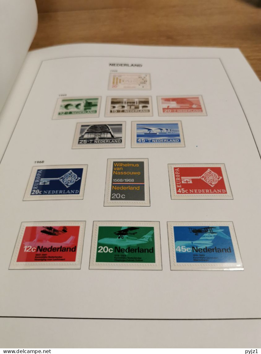 Netherlands MNH 1945-1985 in DAVO luxe album