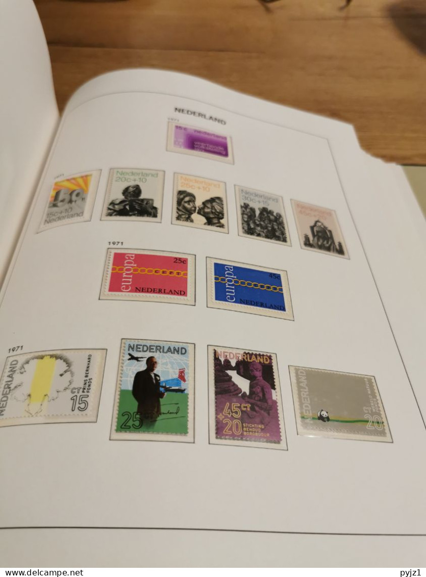 Netherlands MNH 1945-1985 in DAVO luxe album