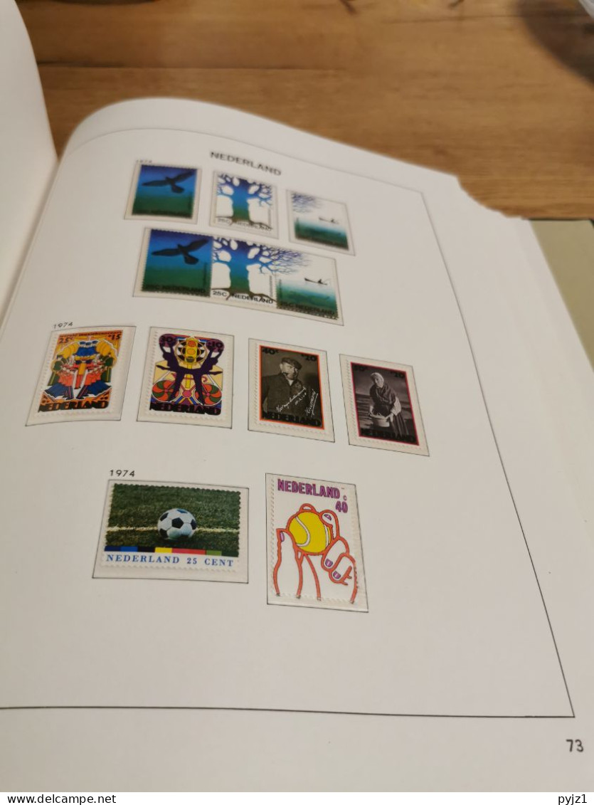 Netherlands MNH 1945-1985 in DAVO luxe album