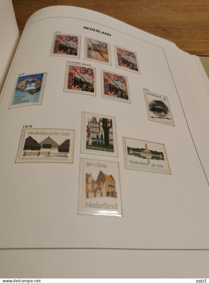 Netherlands MNH 1945-1985 in DAVO luxe album