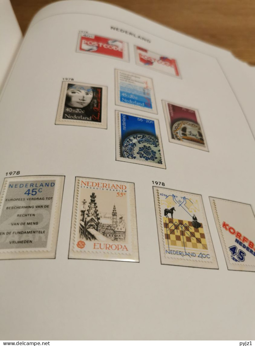 Netherlands MNH 1945-1985 in DAVO luxe album