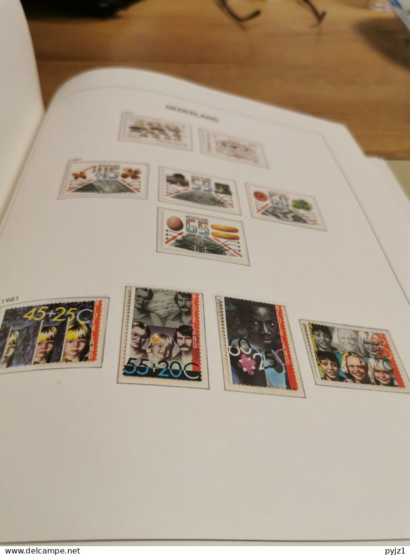 Netherlands MNH 1945-1985 in DAVO luxe album