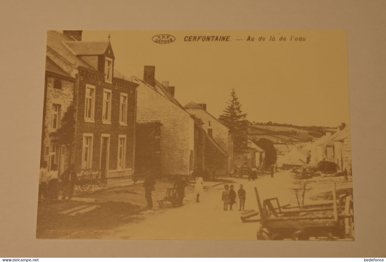 Carte Postale - Belgique - Cerfontaine - Au Delà De L'eau - Reproduction Adeps, Sport Pour Tous - Cerfontaine