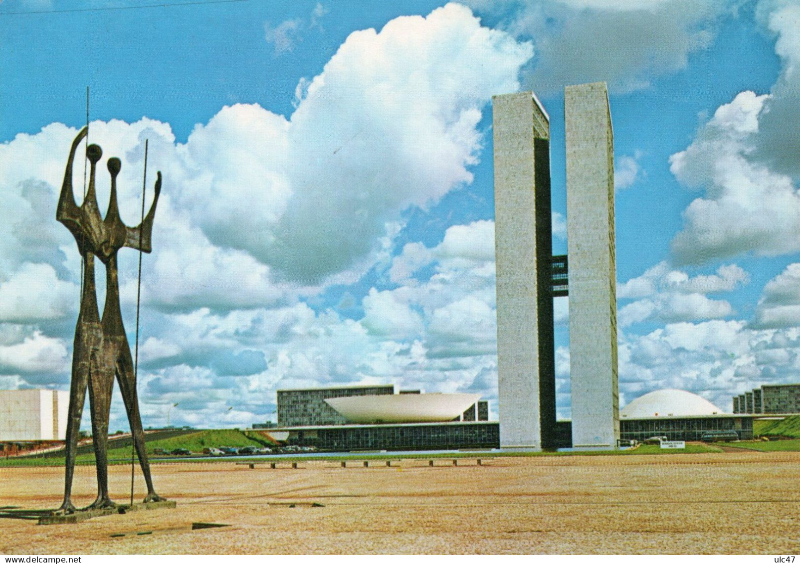 - BRASILIA. - Mto. Ao Candango - Edificio Do Congresso. - - Brasilia