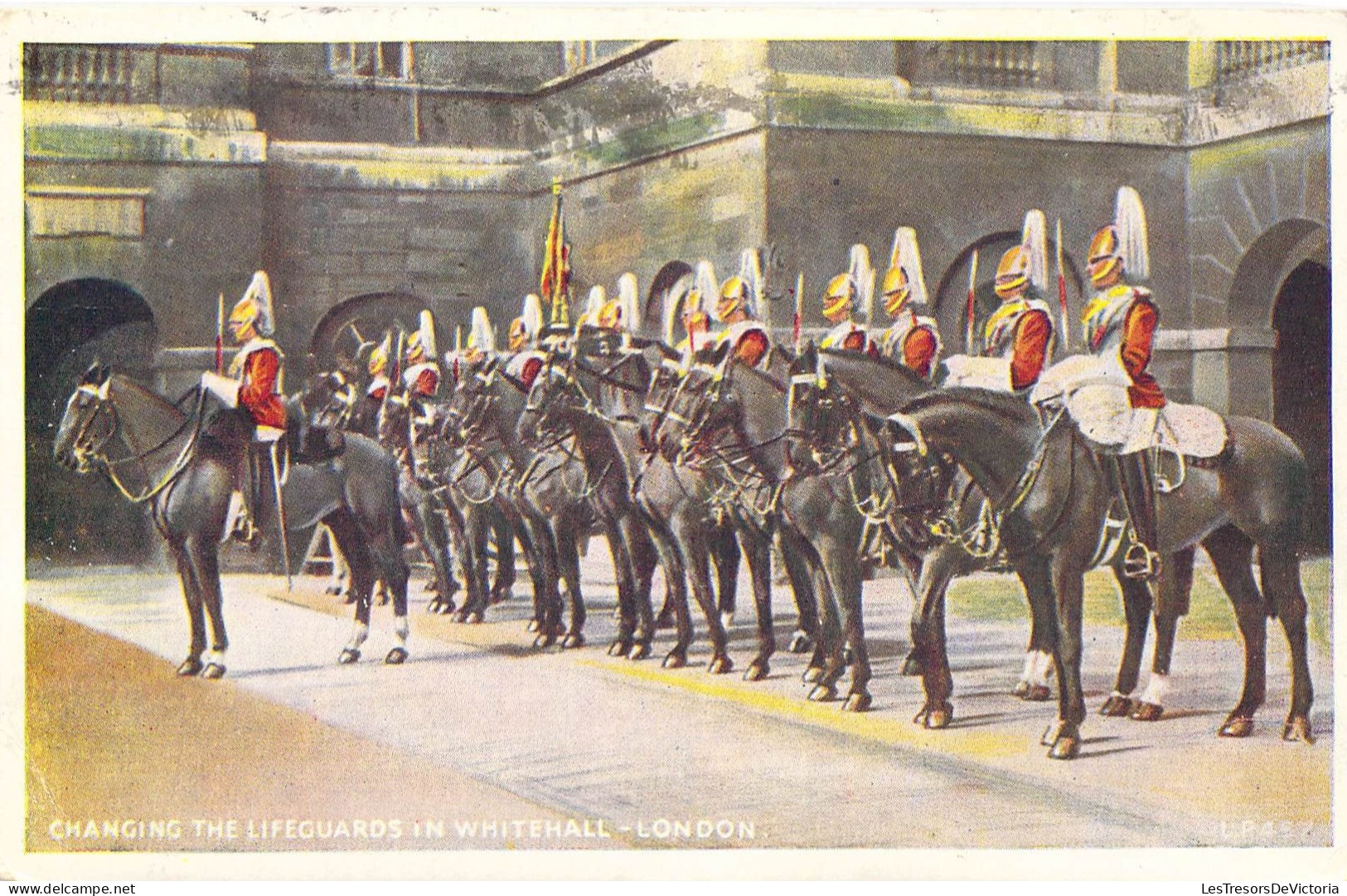 MILITARIA - London - Changing The Lifeguards In Whitehall - Carte Postale Ancienne - Regiments