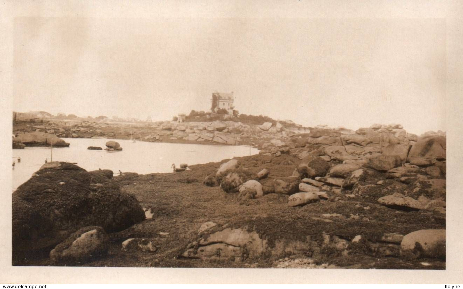 Ploumanac'h - Photo Ancienne - Vue Sur Le Phare - Ploumanac'h