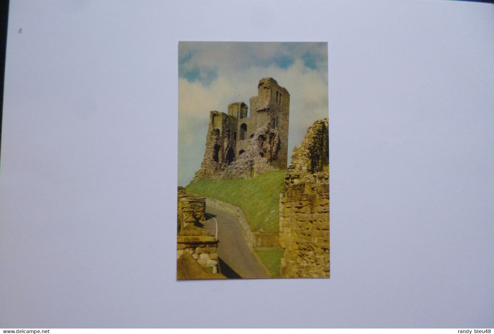 SCARBOROUGH  -  The 12th Century Castle  -  YORKS   -  Angleterre - Scarborough