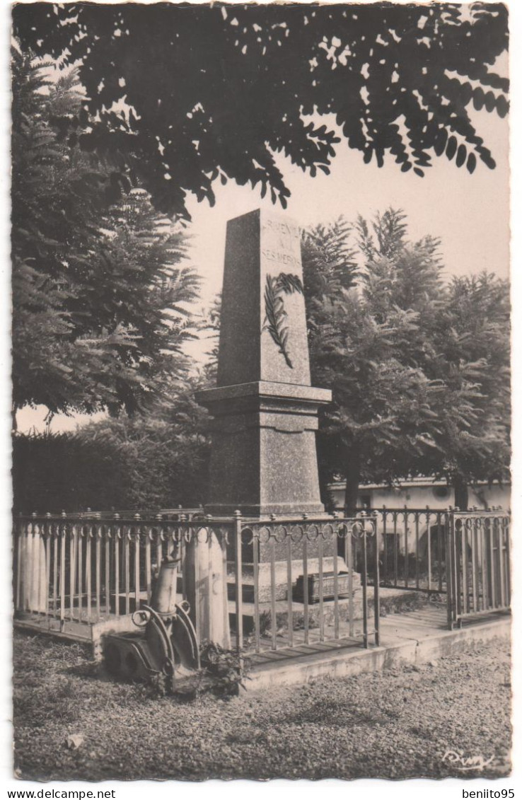 CPSM De URIMENIL - Le Monument Aux Morts. - Urimenil