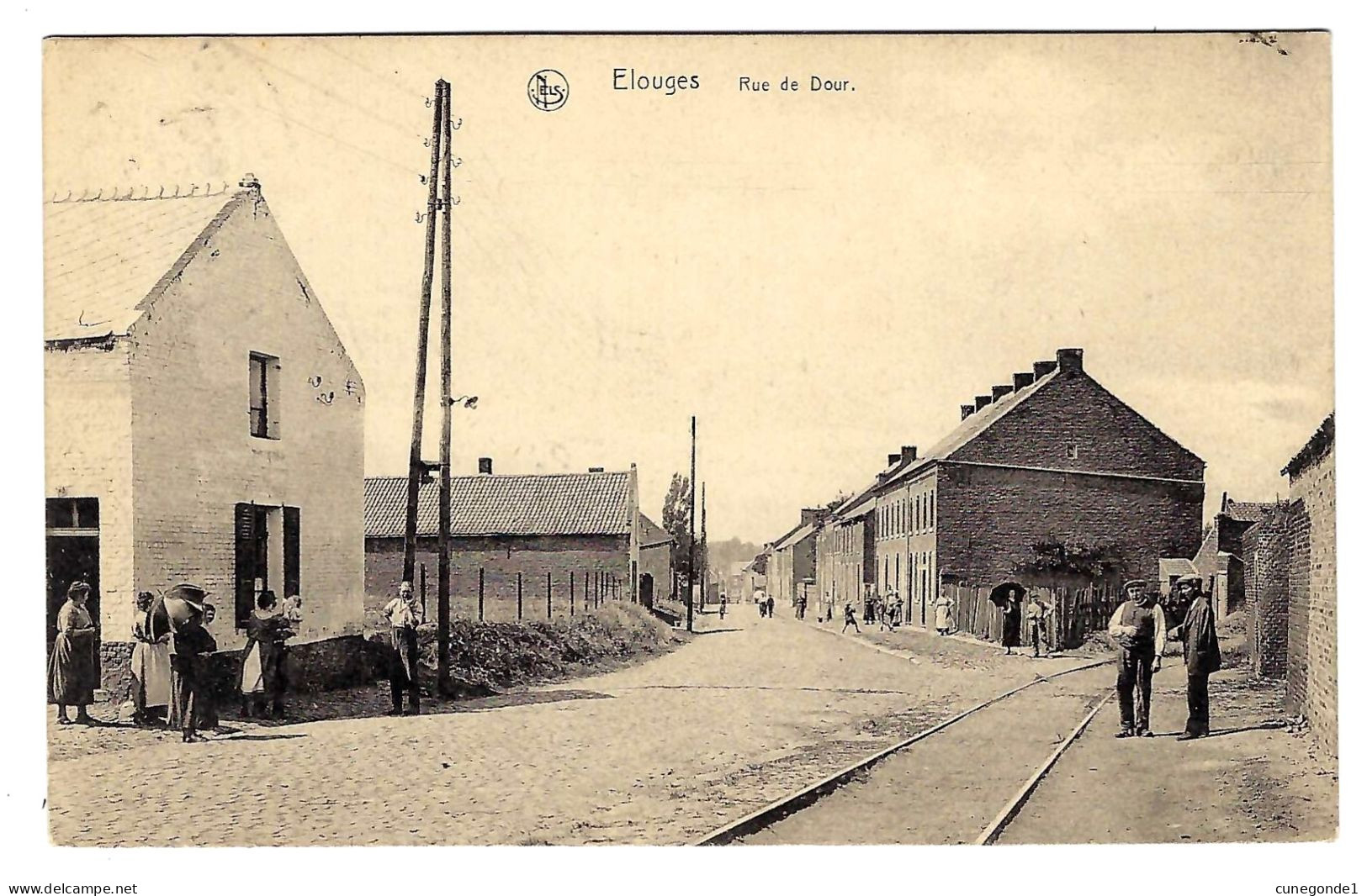 CPA ELOUGES : Rue De Dour - Bien Animée + Rails - Circulée En 1924 - Nels / Edit. F. Mathieu, Elouges - 2 Scans - Dour
