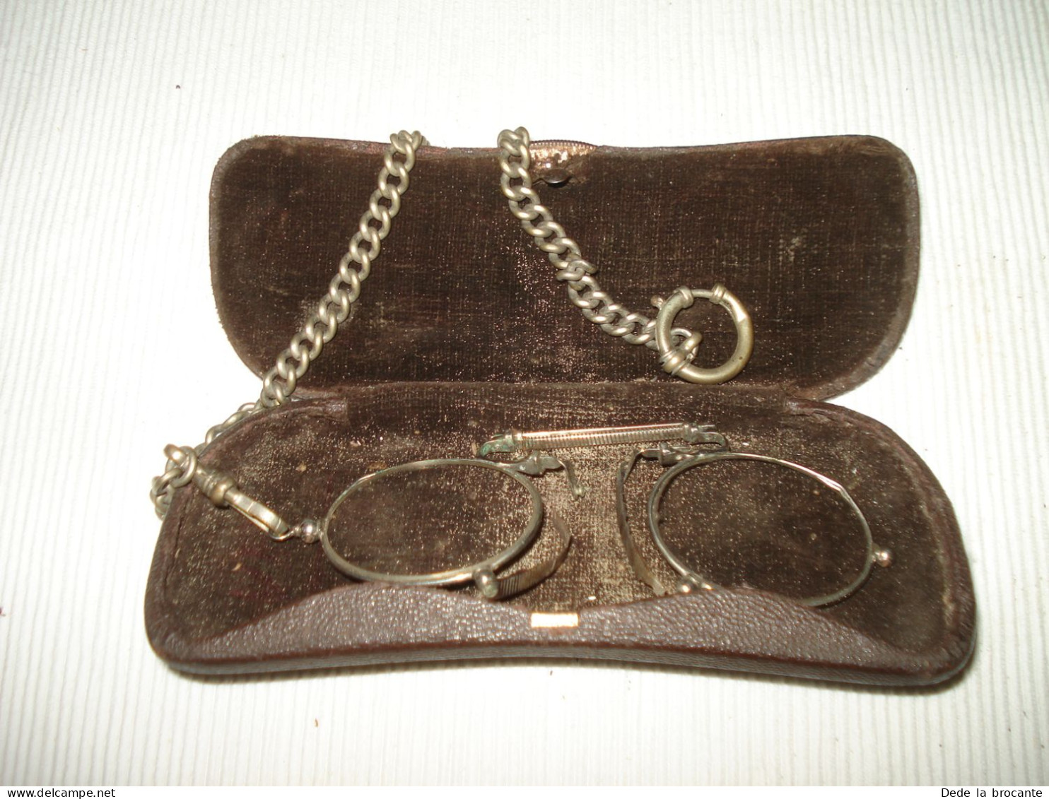 O9 / Paire De Lunettes Vintage Binocles + Chainette + Etui - Lunettes