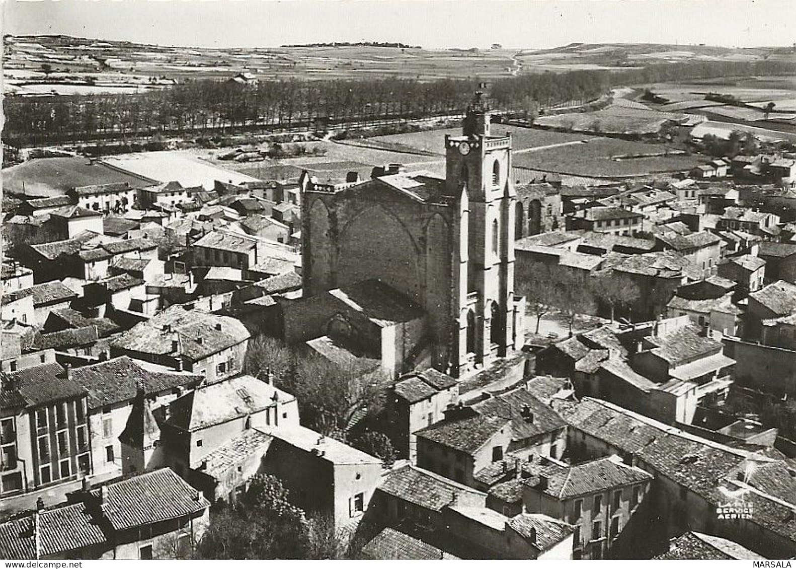 CPSM Capestang  L'église Et Vue Générale - Capestang