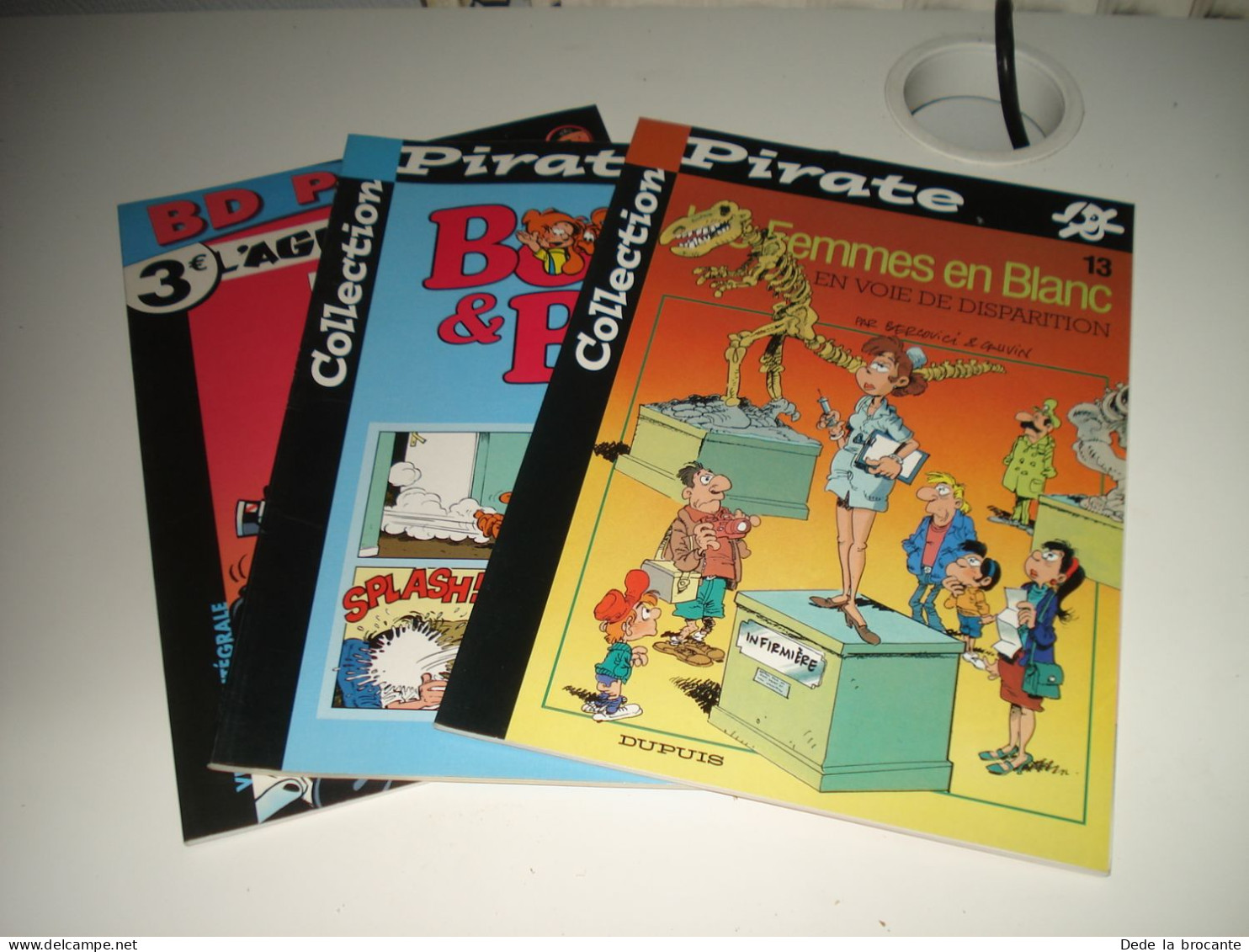 C27 / Lot De 3 Bandes Dessinées Différentes - Collection Pirate De 2001 - Paquete De Libros