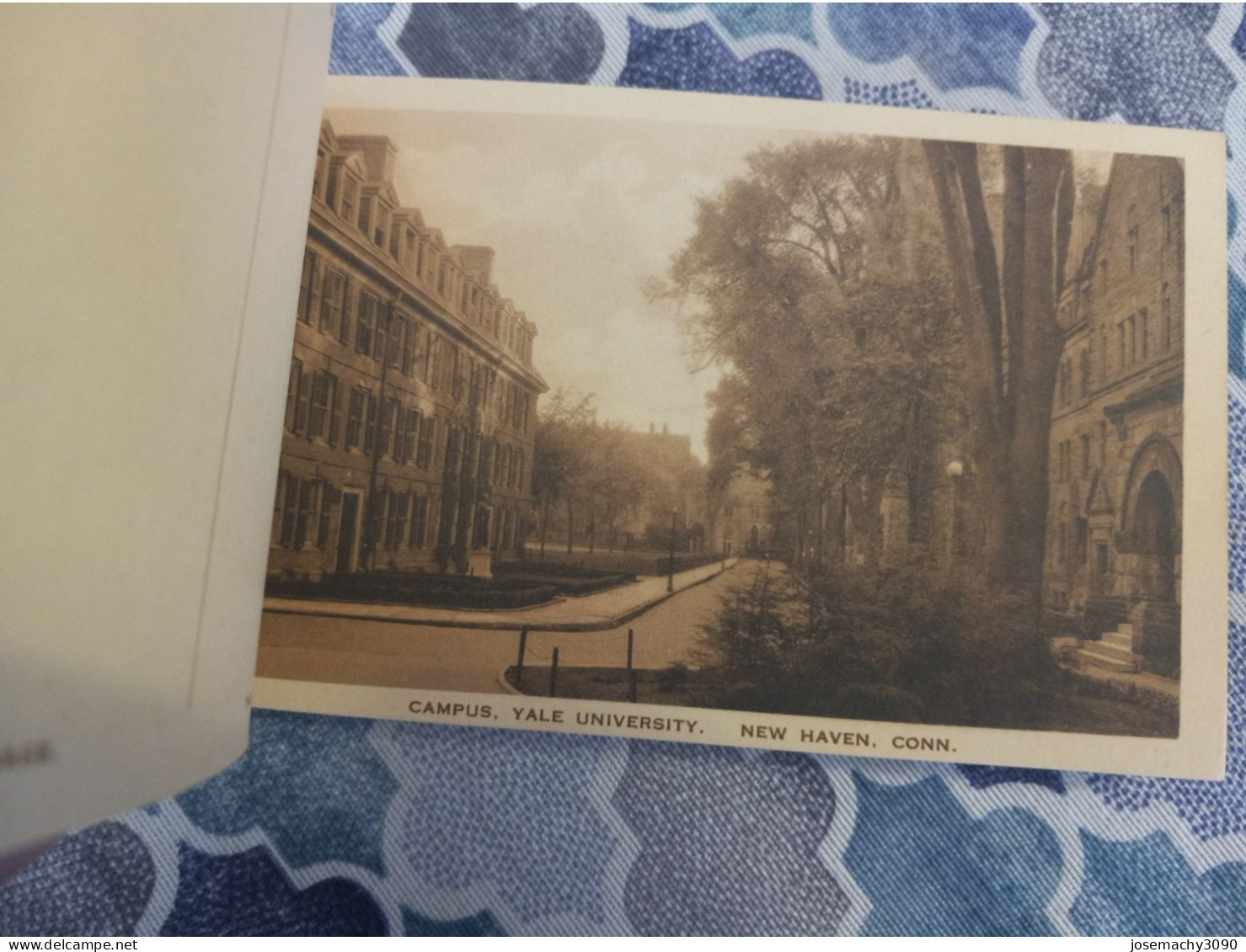 Libreto de Postales de la Universidad de Yale