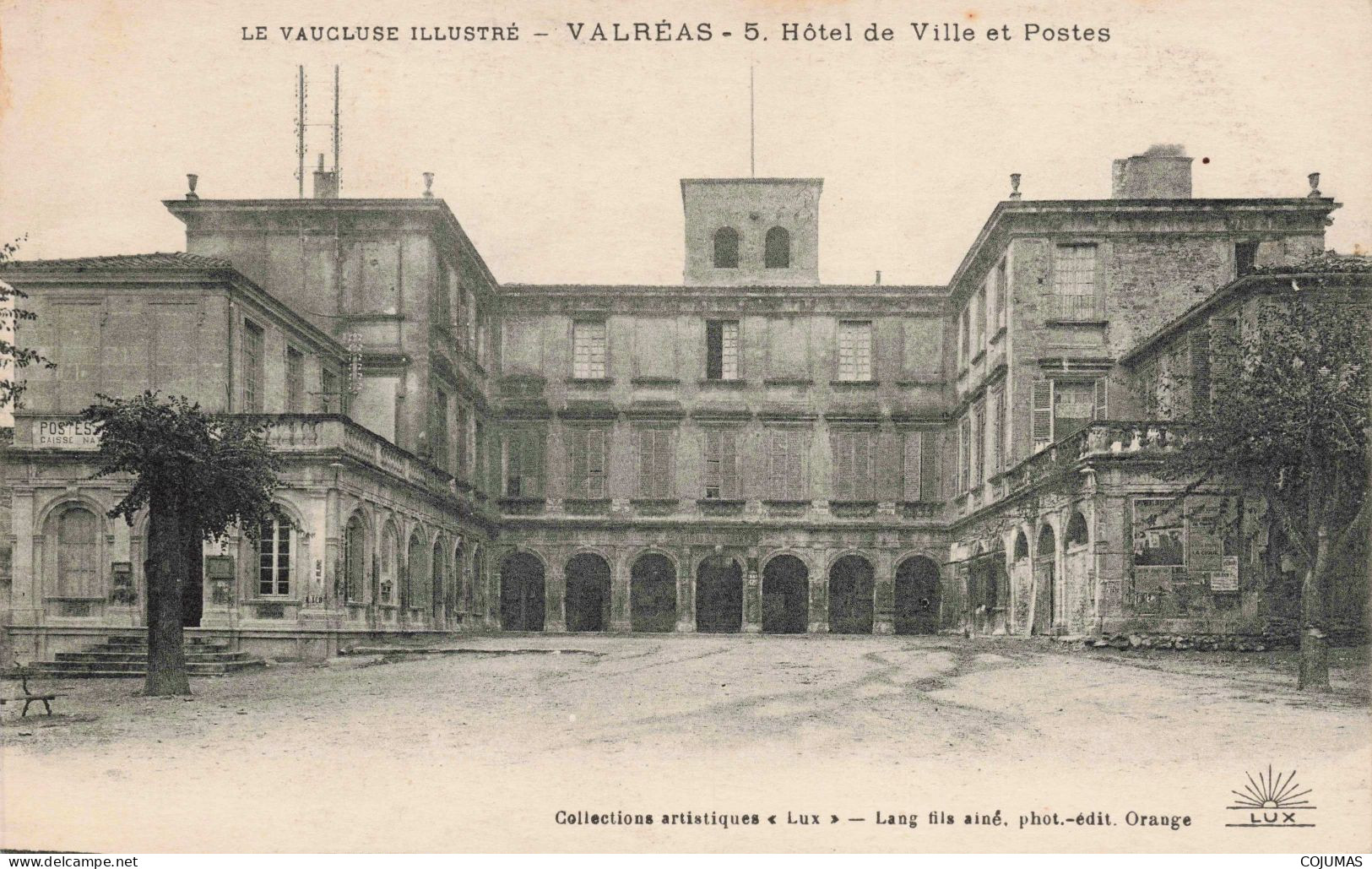 84 - VALREAS - S20577 - Hôtel De Ville Et Postes - Valreas