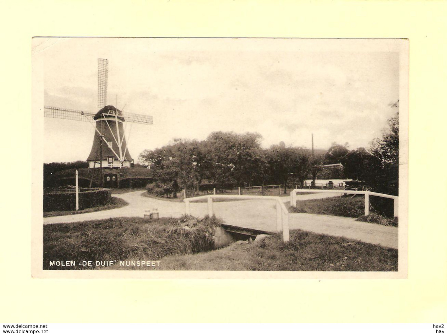 Nunspeet Molen De Duif 1944 RY46965 - Nunspeet