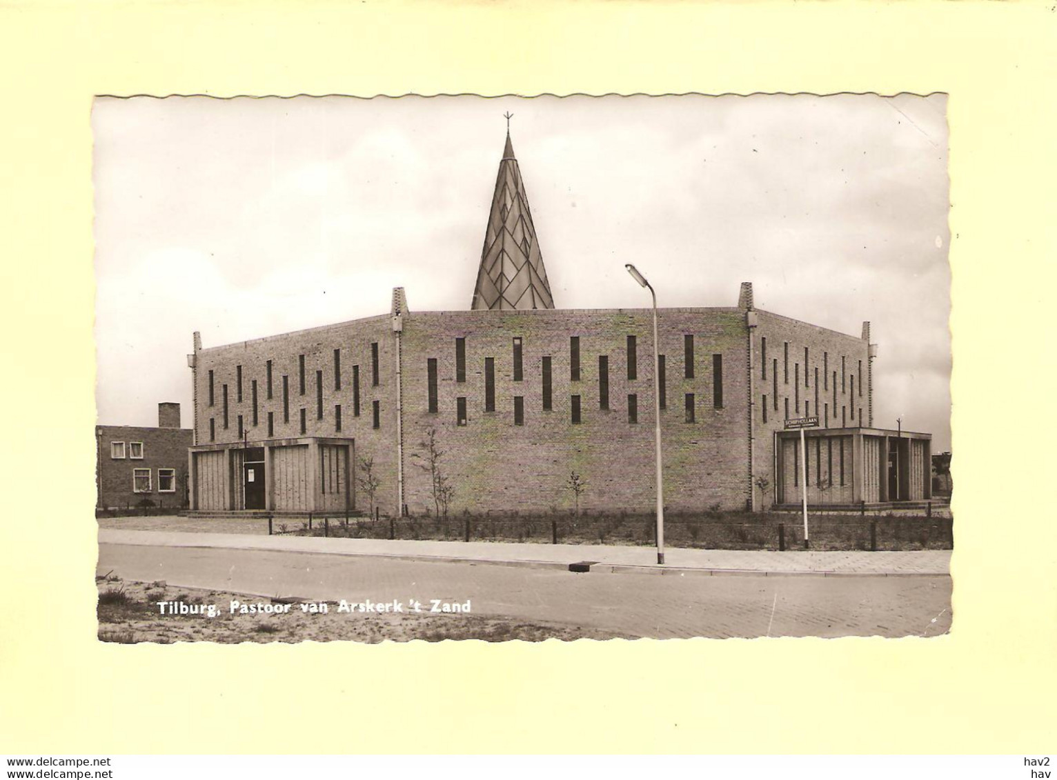 Tilburg Pastoor Van Ars Kerk RY43710 - Tilburg