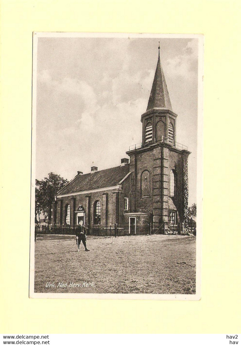 Urk Man In Uniform Bij NH Kerk RY45842 - Urk