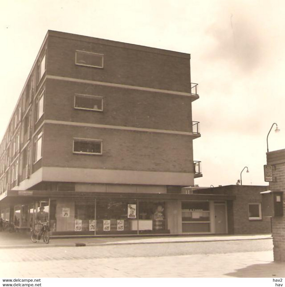 Leiden 5 Meiplein Flats Jamin 1960 Foto J155 - Leiden