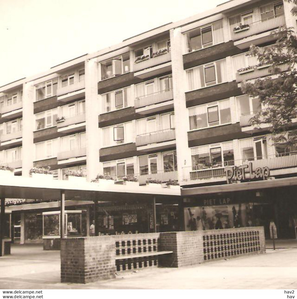 Vlaardingen Liesveld Flat Piet Lap 1970 Foto J182 - Vlaardingen