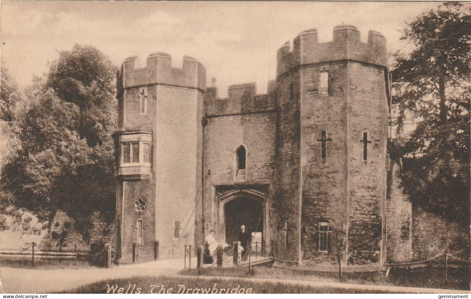 WELLS - THE DRAWBRIDGE - Wells