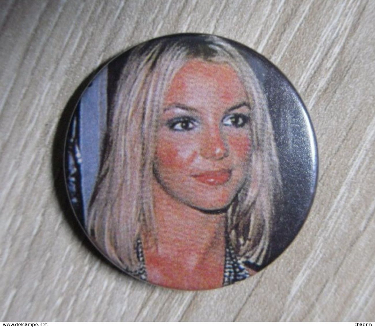 BRITNEY SPEARS LOT DE 3 BADGES - Objets Dérivés