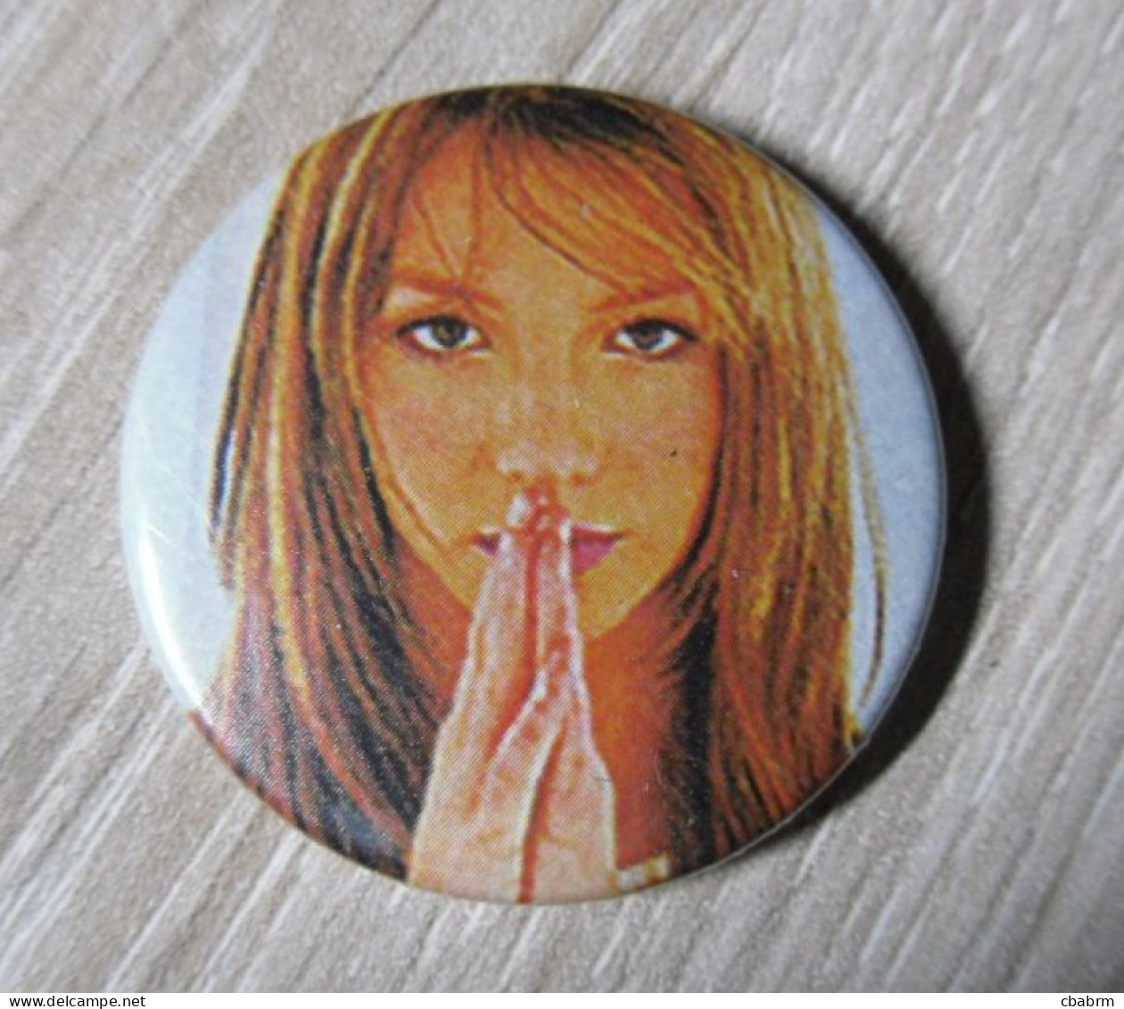 BRITNEY SPEARS LOT DE 3 BADGES - Objets Dérivés