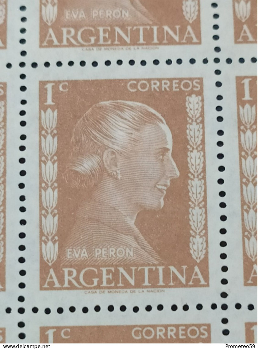 Fragmento Plancha – 17 Estampillas Argentinas – 1 Centavo – Tema: Eva Perón – Año 1952 – Sin Usar - Hojas Bloque