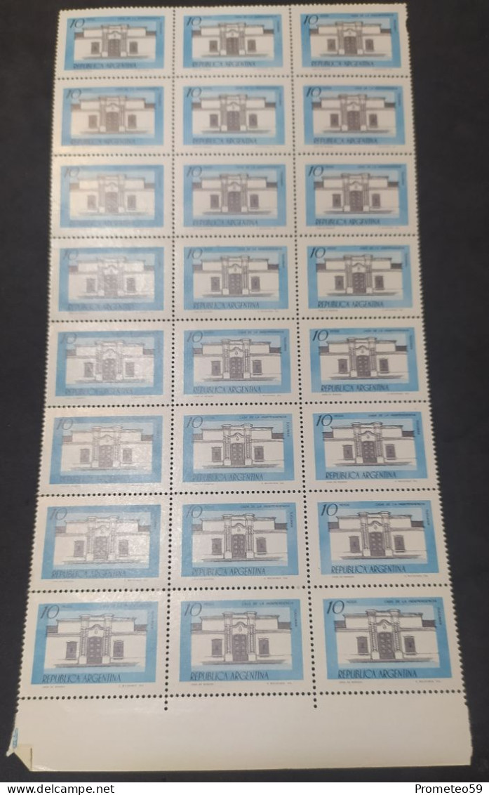 Fragmento Plancha De 24 Estampillas Argentinas Con Complemento – Valor: 10 Pesos – Año: 1979 – Sin Usar - Blokken & Velletjes