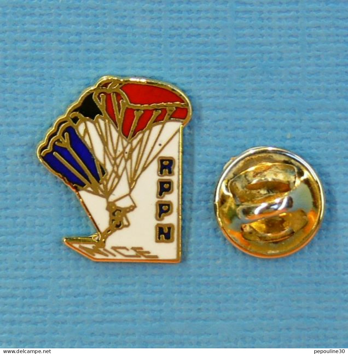 1 PIN'S //  ** RPPN / PARACHUTISME NICE ** - Parachutespringen