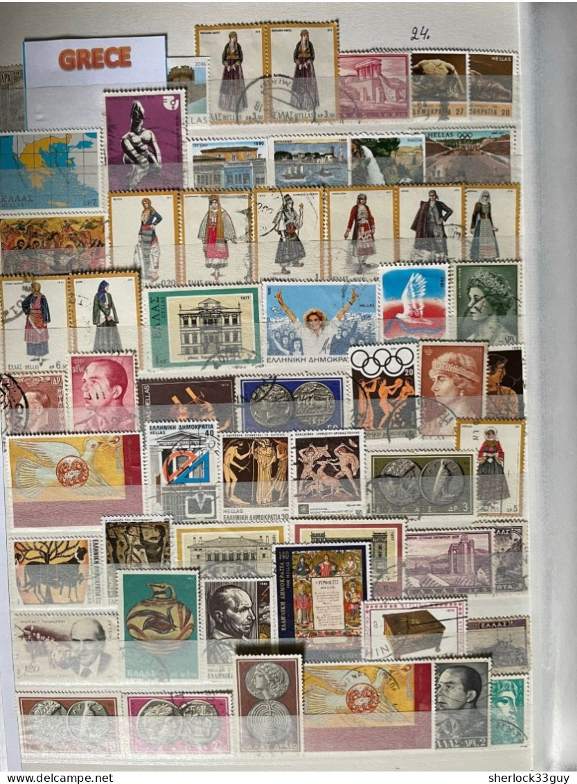 Plus de 3500 timbres tous pays dans album usagé.