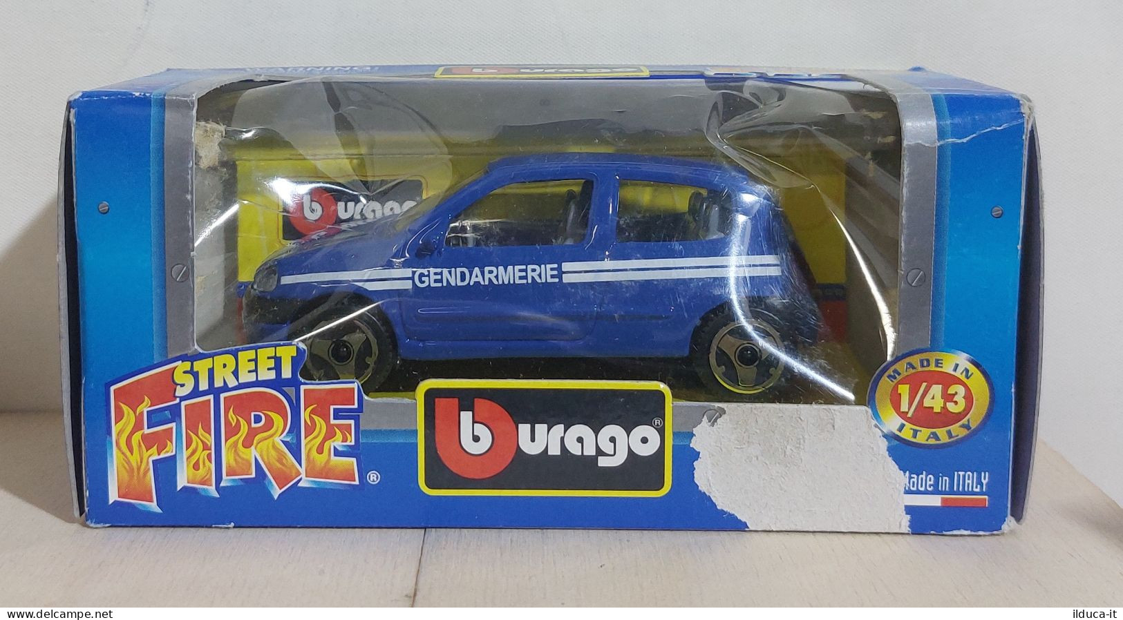 I116118 BURAGO 1/43 Serie Street Fire - Renault Clio Gendarmerie - Box - Burago