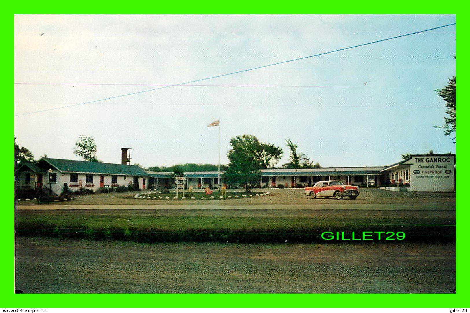 GANANOQUE, ONTARIO - THE GANROC MOTEL -  PUB. BY CANADIAN POST CARD CO LTD - ANIMATED OLD CAR - - Gananoque