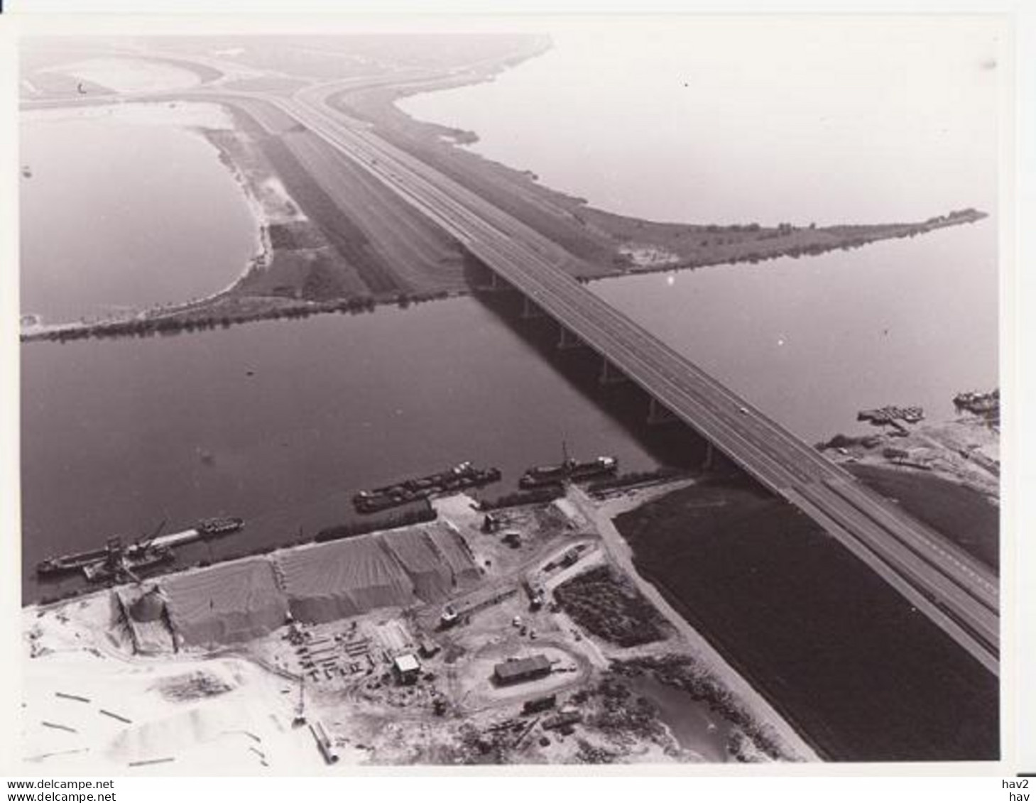 Naarden Verkeersbrug Luchtfoto 1972 RYL 1026 - Naarden