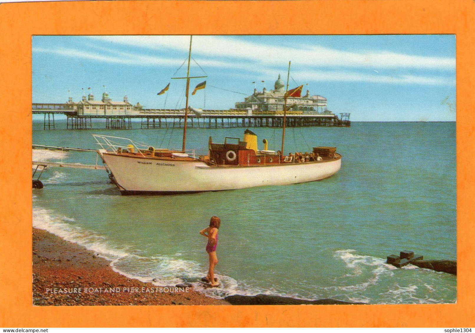 PLEASURE BOAT AND PIER , EATSBOURNE - - Eastbourne