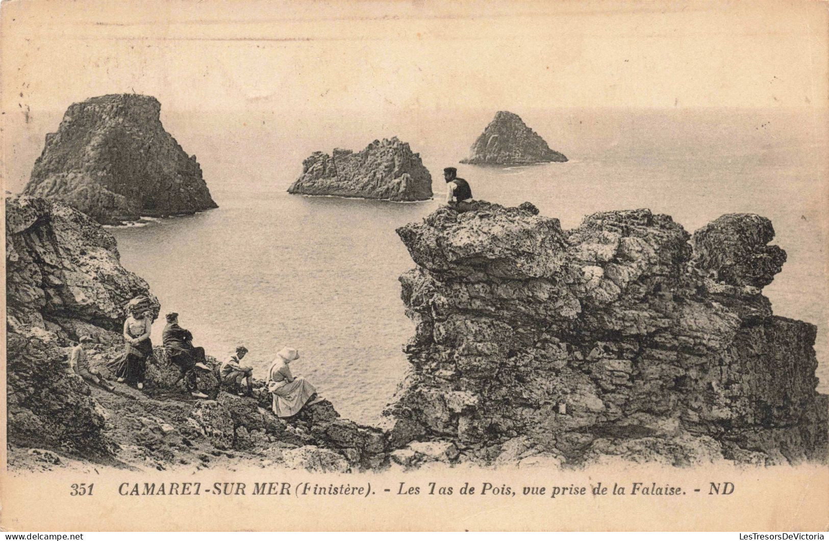 FRANCE - Caramet Sur Mer ( Finistère) - Les Tas De Pois, Vue Prise De La Falaise - ND -  Carte Postale Ancienne - Camaret-sur-Mer
