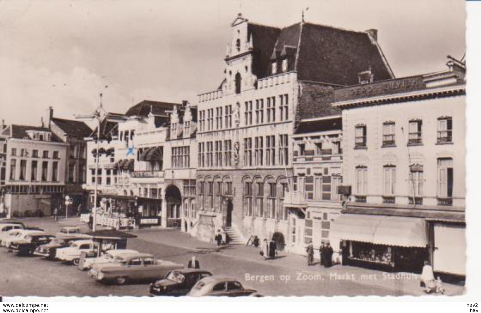 Bergen Op Zoom Markt Met Stadhuis  RY 1318 - Bergen Op Zoom