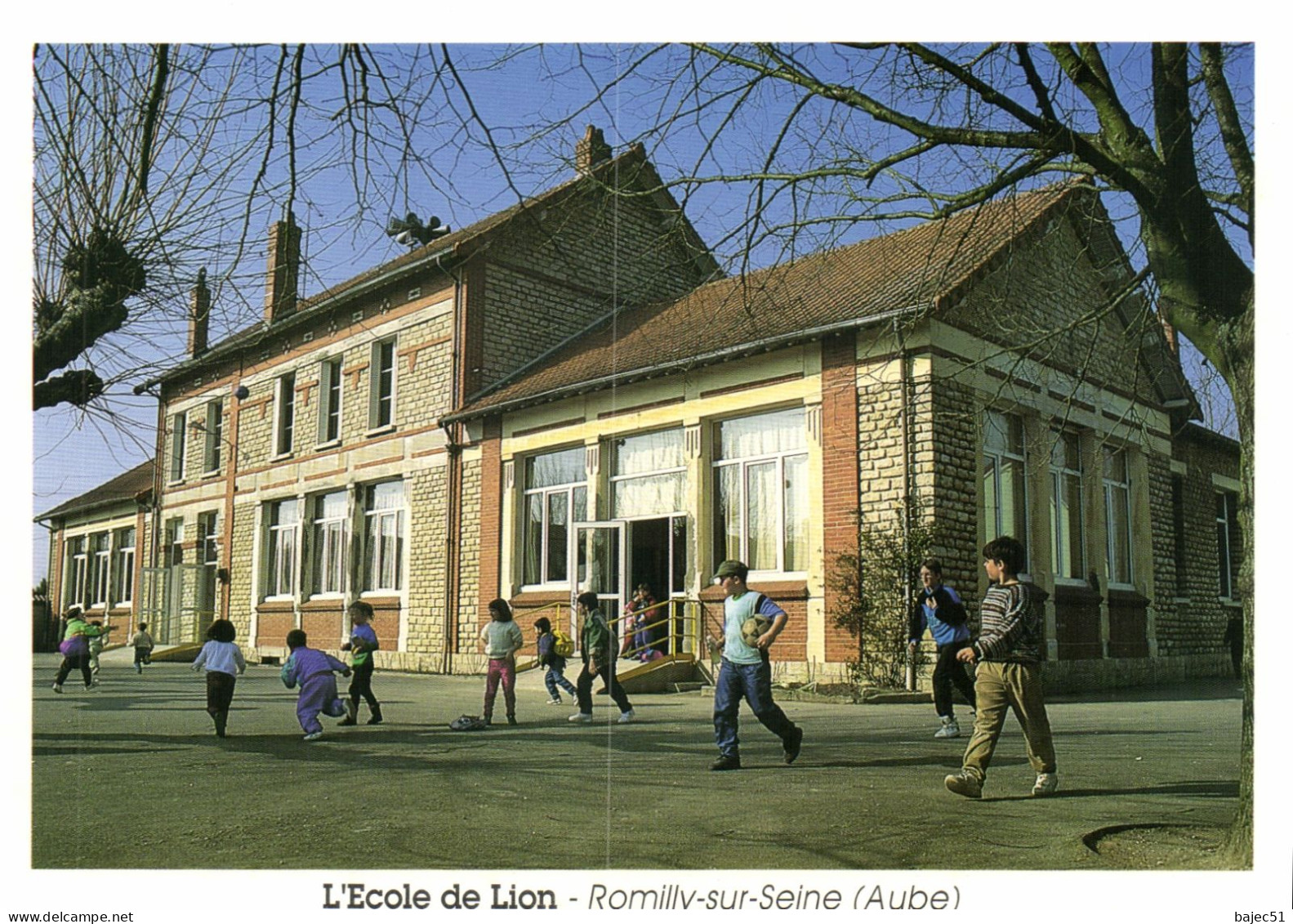 Romilly Sur Seine - L'école Du Faubourg De Lion "écolier" - Romilly-sur-Seine