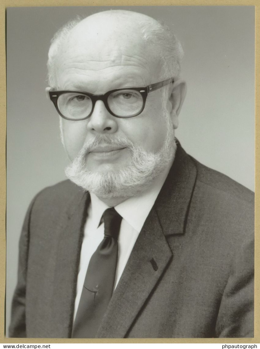 William Alfred Fowler (1911-1995) - Astrophysicist - Signed Card + Photo - 80s - Nobel Prize - Inventeurs & Scientifiques