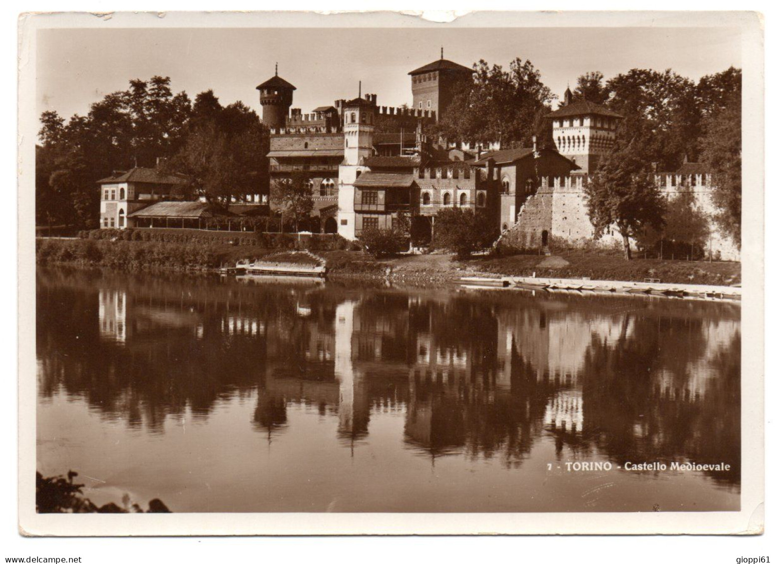 Torino - Castello Medioevale - Castello Del Valentino