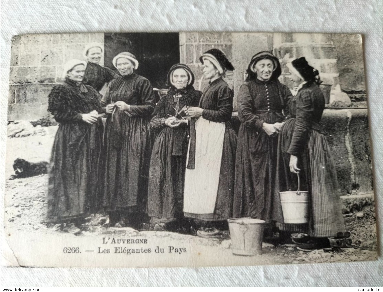 Les ELEGANTES DU PAYS D'AUVERGNE - 1900-1940